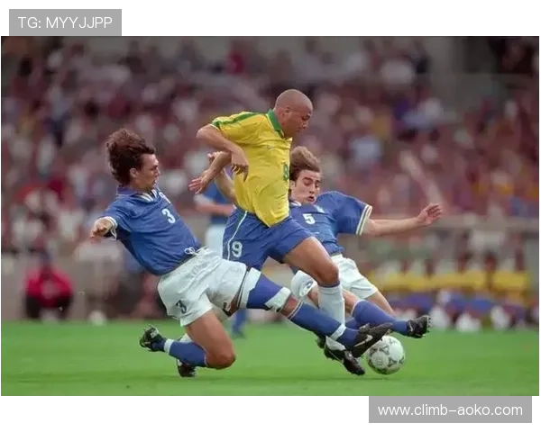 腰间盘突出困扰的足球巨星与职业生涯的艰难抉择与坚持