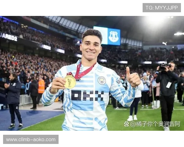 足球巨星转会潮涌动 揭秘2025年夏季转会市场背后的幕后故事