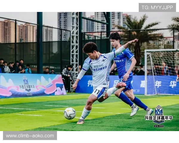 足球明星盛宴精彩纷呈 夜晚星光闪耀的足球嘉年华节目安排表